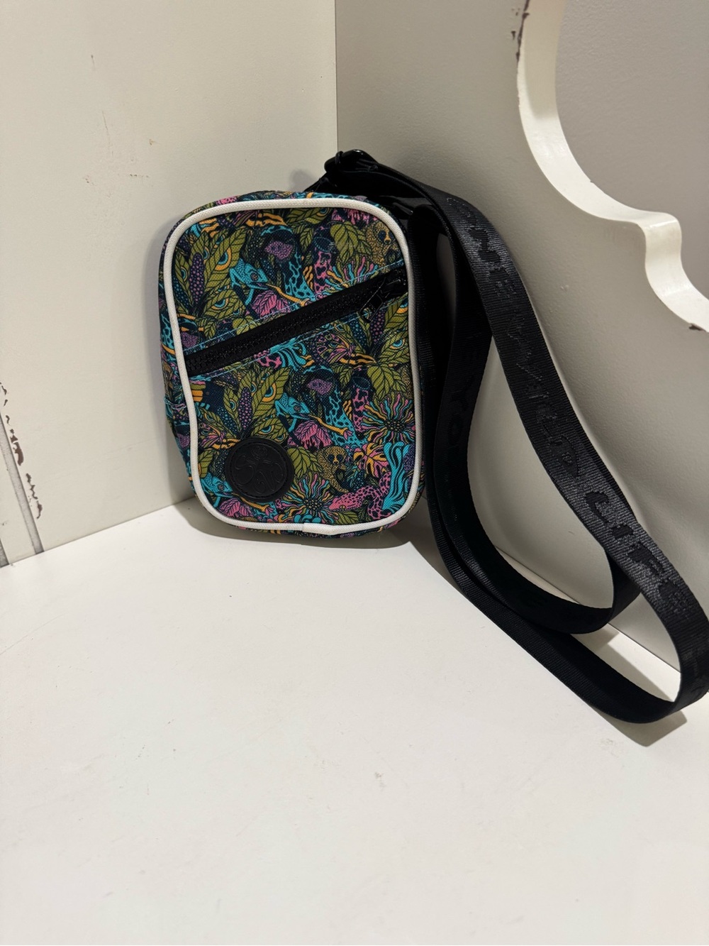 Sipsey Wilder Rainforest Party Snapshot Bag 2.0 Convertible Crossbody Hip Purse